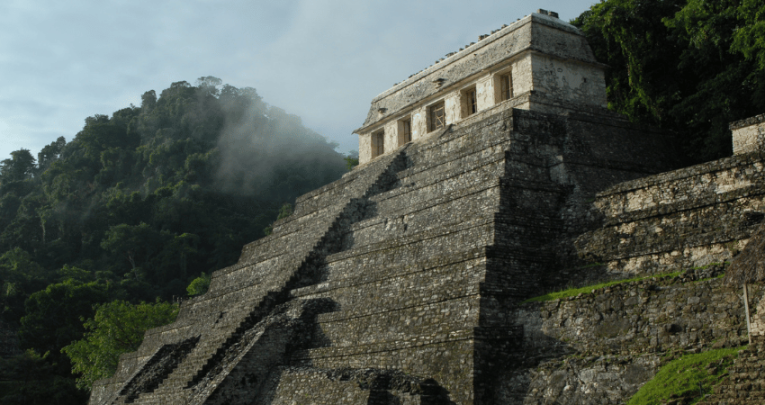 Mayan structure in the jungle, representing Mayans KS2 teaching resources