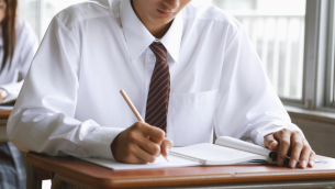 Make student answering exam questions